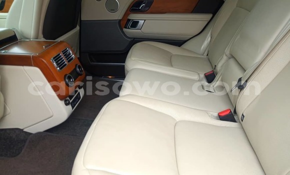 Buy Used Land Rover Range Rover Vogue White Car in Cotonou in Benign Buy Used Land Rover Range Rover Vogue White Car in Cotonou in Benign
