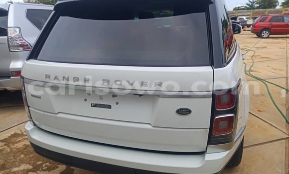 Buy Used Land Rover Range Rover Vogue White Car in Cotonou in Benign Buy Used Land Rover Range Rover Vogue White Car in Cotonou in Benign