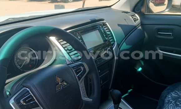 Acheter Occasion Voiture Mitsubishi L200 Gris à Cotonou, Benin Acheter Occasion Voiture Mitsubishi L200 Gris à Cotonou, Benin