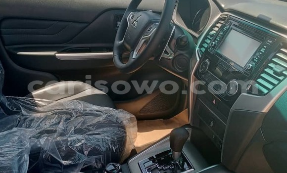 Acheter Occasion Voiture Mitsubishi L200 Gris à Cotonou, Benin Acheter Occasion Voiture Mitsubishi L200 Gris à Cotonou, Benin