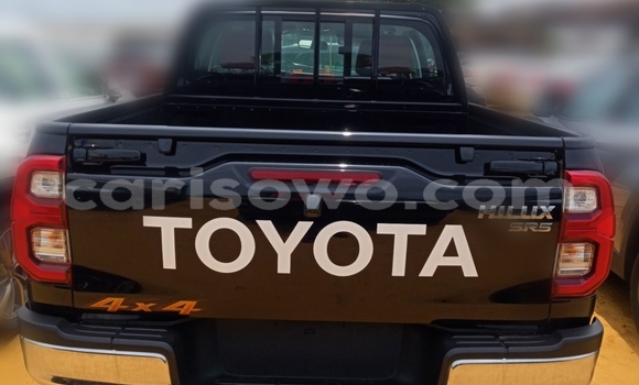 Ra Àlòkù Toyota Hilux Black Ọkọ̀ in Cotonou ni Benin Ra Àlòkù Toyota Hilux Black Ọkọ̀ in Cotonou ni Benin