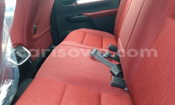 Ra Àlòkù Toyota Hilux Black Ọkọ̀ in Cotonou ni Benin Ra Àlòkù Toyota Hilux Black Ọkọ̀ in Cotonou ni Benin