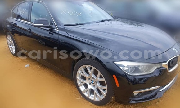 Sayi Na hannu BMW 327 Black Mota in Cotonou a Benin Sayi Na hannu BMW 327 Black Mota in Cotonou a Benin