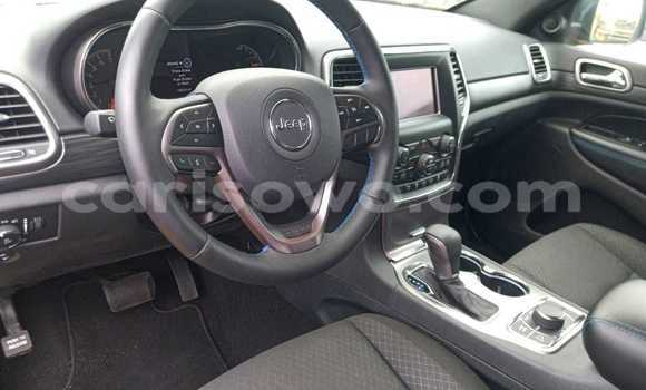 Ra Àlòkù Jeep Grand Cherokee Silver Ọkọ̀ in Cotonou ni Benin Ra Àlòkù Jeep Grand Cherokee Silver Ọkọ̀ in Cotonou ni Benin