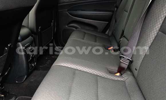 Ra Àlòkù Jeep Grand Cherokee Silver Ọkọ̀ in Cotonou ni Benin Ra Àlòkù Jeep Grand Cherokee Silver Ọkọ̀ in Cotonou ni Benin