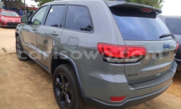 Ra Àlòkù Jeep Grand Cherokee Silver Ọkọ̀ in Cotonou ni Benin Ra Àlòkù Jeep Grand Cherokee Silver Ọkọ̀ in Cotonou ni Benin