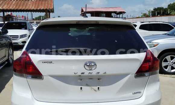 Acheter Occasion Voiture Toyota Venza Blanc à Cotonou, Benin Acheter Occasion Voiture Toyota Venza Blanc à Cotonou, Benin