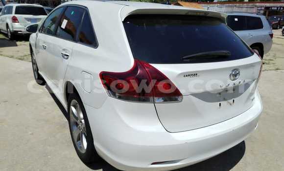 Acheter Occasion Voiture Toyota Venza Blanc à Cotonou, Benin Acheter Occasion Voiture Toyota Venza Blanc à Cotonou, Benin