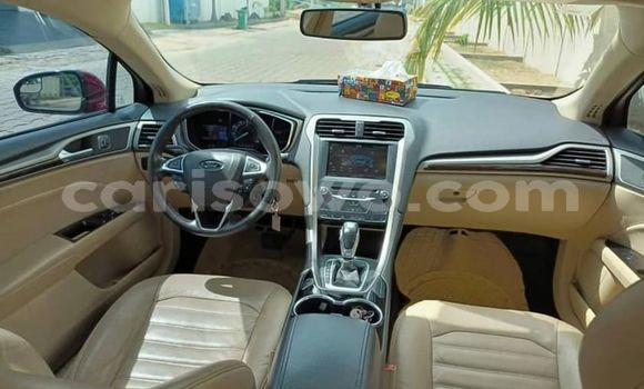 Sayi Na hannu Ford Fusion Red Mota in Cotonou a Benin