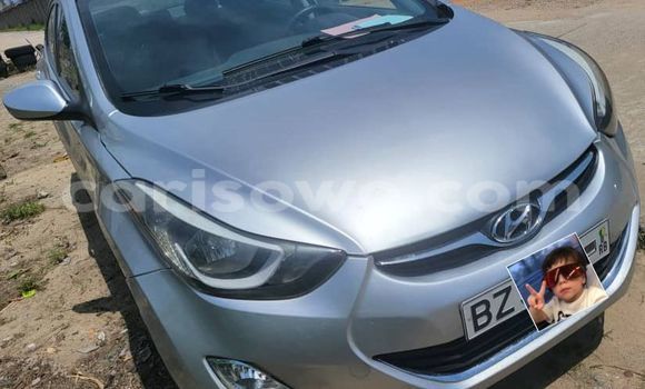 Sayi Na hannu Hyundai Elantra Azurfa Mota in Abomey Calavi a Benin Sayi Na hannu Hyundai Elantra Azurfa Mota in Abomey Calavi a Benin