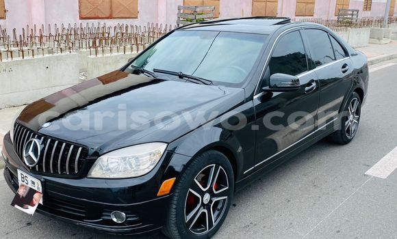 Acheter Occasion Voiture Mercedes-Benz C-Classe Noir à Abomey Calavi, Benin Acheter Occasion Voiture Mercedes-Benz C-Classe Noir à Abomey Calavi, Benin