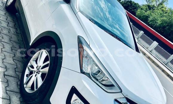 Acheter Occasion Voiture Hyundai Santa Fe Blanc à Abomey Calavi, Benin