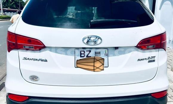 Acheter Occasion Voiture Hyundai Santa Fe Blanc à Abomey Calavi, Benin Acheter Occasion Voiture Hyundai Santa Fe Blanc à Abomey Calavi, Benin