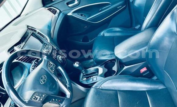 Acheter Occasion Voiture Hyundai Santa Fe Blanc à Abomey Calavi, Benin Acheter Occasion Voiture Hyundai Santa Fe Blanc à Abomey Calavi, Benin