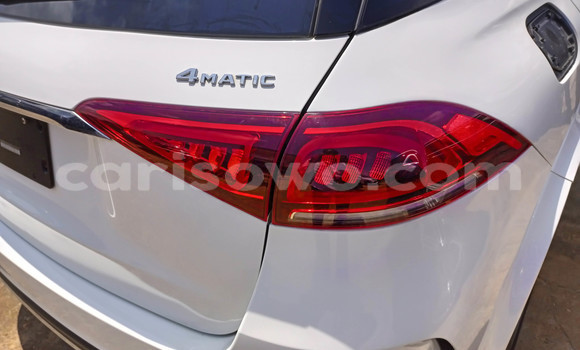 Acheter Occasion Voiture Mercedes-Benz GLE Blanc à Cotonou, Benin Acheter Occasion Voiture Mercedes-Benz GLE Blanc à Cotonou, Benin