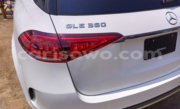 Acheter Occasion Voiture Mercedes-Benz GLE Blanc à Cotonou, Benin Acheter Occasion Voiture Mercedes-Benz GLE Blanc à Cotonou, Benin