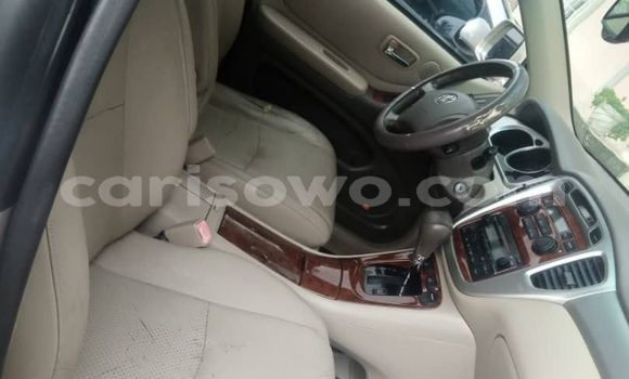 Ra Àlòkù Toyota Highlander Silver Ọkọ̀ in Cotonou ni Benin Ra Àlòkù Toyota Highlander Silver Ọkọ̀ in Cotonou ni Benin