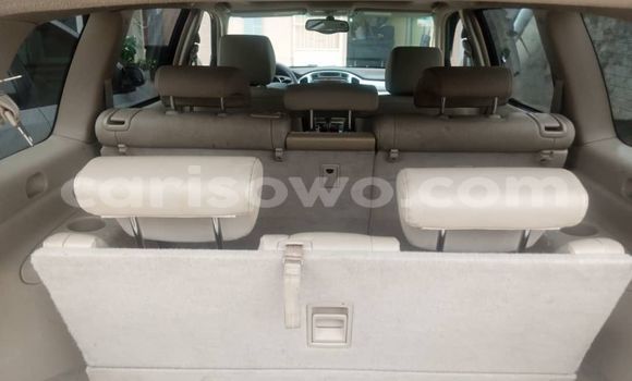 Ra Àlòkù Toyota Highlander Silver Ọkọ̀ in Cotonou ni Benin Ra Àlòkù Toyota Highlander Silver Ọkọ̀ in Cotonou ni Benin