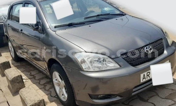Ra Àlòkù Toyota Corolla Silver Ọkọ̀ in Cotonou ni Benin Ra Àlòkù Toyota Corolla Silver Ọkọ̀ in Cotonou ni Benin
