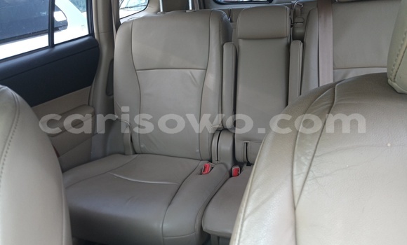 Ra Àlòkù Toyota Highlander funfun Ọkọ̀ in Cotonou ni Benin Ra Àlòkù Toyota Highlander funfun Ọkọ̀ in Cotonou ni Benin