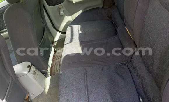 Sayi Na hannu Nissan Primera Azurfa Mota in Cotonou a Benin