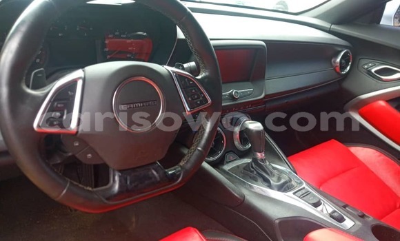 Acheter Occasion Voiture Chevrolet Camaro Blanc à Cotonou, Benin Acheter Occasion Voiture Chevrolet Camaro Blanc à Cotonou, Benin