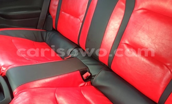 Acheter Occasion Voiture Chevrolet Camaro Blanc à Cotonou, Benin Acheter Occasion Voiture Chevrolet Camaro Blanc à Cotonou, Benin