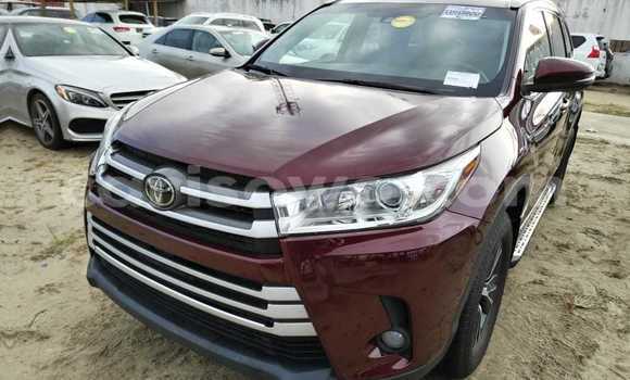 Acheter Occasion Voiture Toyota Highlander Rouge à Cotonou, Benin
