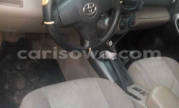 Acheter Occasion Voiture Toyota RAV4 Vert à Cotonou, Benin Acheter Occasion Voiture Toyota RAV4 Vert à Cotonou, Benin