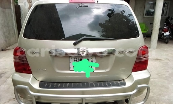 Buy Used Toyota Highlander Silver Car in Cotonou in Benign