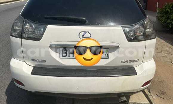 Ra Àlòkù Lexus RX 330 funfun Ọkọ̀ in Cotonou ni Benin