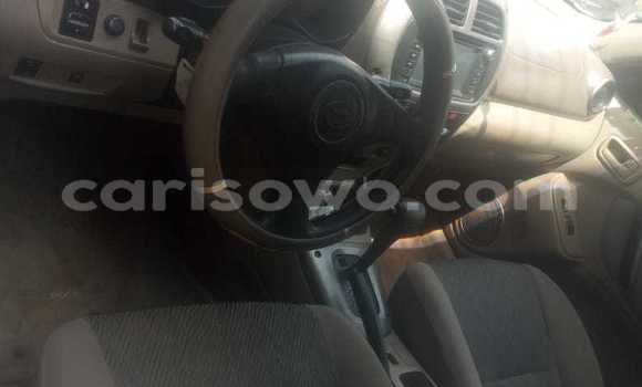 Ra Àlòkù Toyota RAV4 Silver Ọkọ̀ in Cotonou ni Benin Ra Àlòkù Toyota RAV4 Silver Ọkọ̀ in Cotonou ni Benin