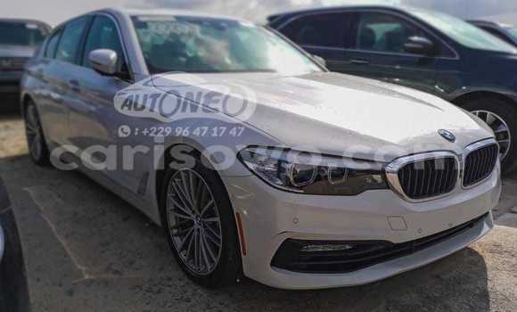 Sayi Na hannu BMW 5–Series White Mota in Cotonou a Benin Sayi Na hannu BMW 5–Series White Mota in Cotonou a Benin