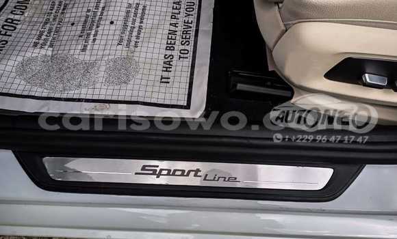 Sayi Na hannu BMW 5–Series White Mota in Cotonou a Benin Sayi Na hannu BMW 5–Series White Mota in Cotonou a Benin