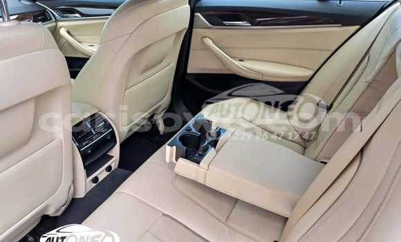 Sayi Na hannu BMW 5–Series White Mota in Cotonou a Benin Sayi Na hannu BMW 5–Series White Mota in Cotonou a Benin