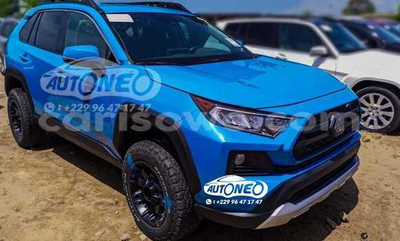 Sayi Na hannu Toyota RAV4 Blue Mota in Cotonou a Benin Sayi Na hannu Toyota RAV4 Blue Mota in Cotonou a Benin