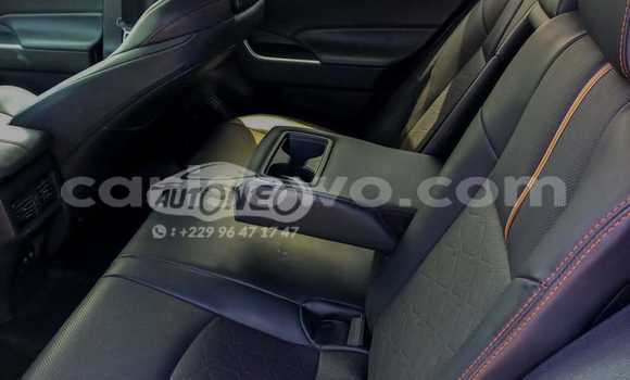 Sayi Na hannu Toyota RAV4 Blue Mota in Cotonou a Benin Sayi Na hannu Toyota RAV4 Blue Mota in Cotonou a Benin