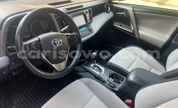 Ra Àlòkù Toyota RAV4 Red Ọkọ̀ in Cotonou ni Benin Ra Àlòkù Toyota RAV4 Red Ọkọ̀ in Cotonou ni Benin