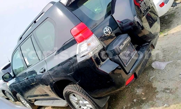 Sayi Na hannu Toyota Prado Black Mota in Cotonou a Benin Sayi Na hannu Toyota Prado Black Mota in Cotonou a Benin