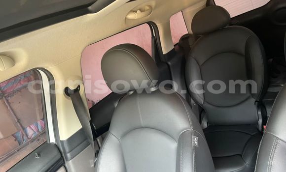 Buy Used MINI Cooper White Car in Abomey Calavi in Benign Buy Used MINI Cooper White Car in Abomey Calavi in Benign
