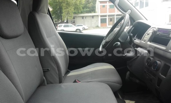 Sayi Na hannu Toyota Hiace White Mota in Abomey Calavi a Benin Sayi Na hannu Toyota Hiace White Mota in Abomey Calavi a Benin