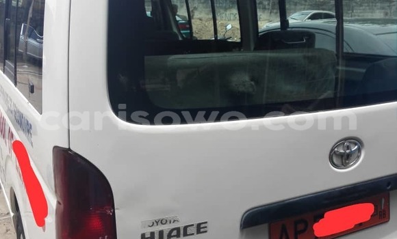 Sayi Na hannu Toyota Hiace White Mota in Abomey Calavi a Benin Sayi Na hannu Toyota Hiace White Mota in Abomey Calavi a Benin