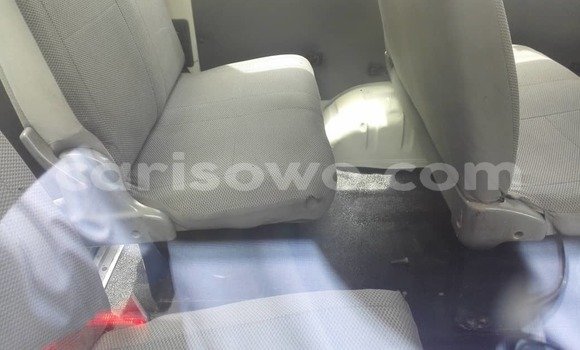 Sayi Na hannu Toyota Hiace White Mota in Abomey Calavi a Benin Sayi Na hannu Toyota Hiace White Mota in Abomey Calavi a Benin