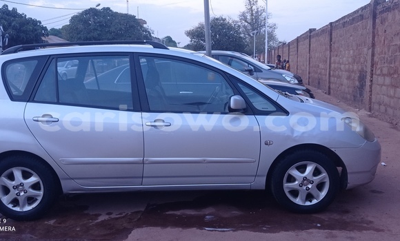 Sayi Na hannu Toyota Corolla Azurfa Mota in Djougou a Benin Sayi Na hannu Toyota Corolla Azurfa Mota in Djougou a Benin