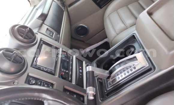 Sayi Na hannu Hummer H2 Black Mota in Cotonou a Benin Sayi Na hannu Hummer H2 Black Mota in Cotonou a Benin