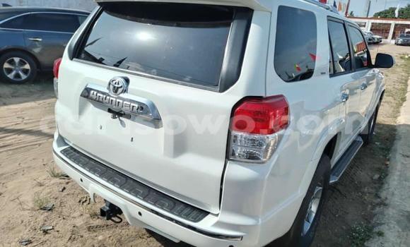 Acheter Occasion Voiture Toyota 4Runner Blanc à Cotonou, Benin Acheter Occasion Voiture Toyota 4Runner Blanc à Cotonou, Benin