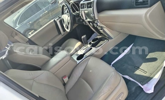 Acheter Occasion Voiture Toyota 4Runner Blanc à Cotonou, Benin Acheter Occasion Voiture Toyota 4Runner Blanc à Cotonou, Benin