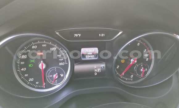 Sayi Na hannu Mercedes-Benz CLA-klasse White Mota in Cotonou a Benin Sayi Na hannu Mercedes-Benz CLA-klasse White Mota in Cotonou a Benin