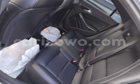 Sayi Na hannu Mercedes-Benz CLA-klasse White Mota in Cotonou a Benin Sayi Na hannu Mercedes-Benz CLA-klasse White Mota in Cotonou a Benin