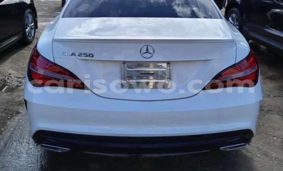 Sayi Na hannu Mercedes-Benz CLA-klasse White Mota in Cotonou a Benin Sayi Na hannu Mercedes-Benz CLA-klasse White Mota in Cotonou a Benin
